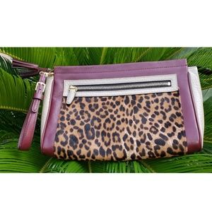 Wristlet in burgundy w hair calf leopard print